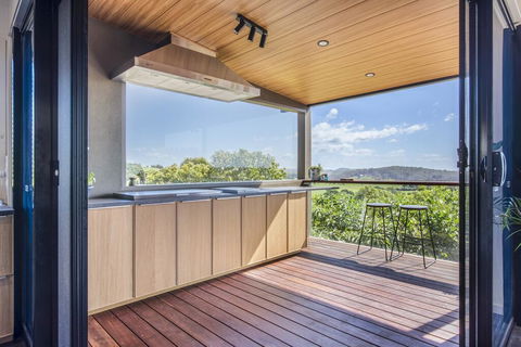 Hilltop Hideaway Luxury Style - Timeshare Accommodation 2