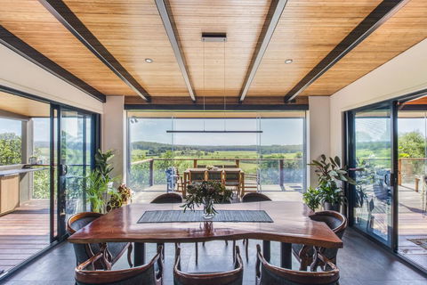 Hilltop Hideaway Luxury Style - Timeshare Accommodation 1