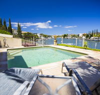 Holiday Home Luxe  Sanctuary Cove - Timeshare Accommodation