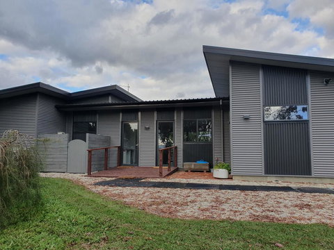 Hoof & Hound Country Escape - Timeshare Accommodation 2