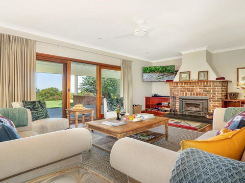 Jaspers Brush - Tranquil Gardens & Stunning Views - Timeshare Accommodation 2