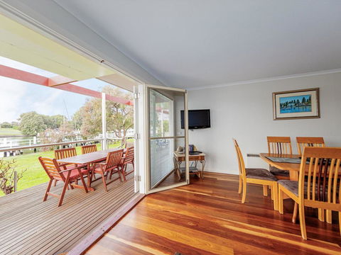 JOHANSSON'S PERCH No. 1 - Timeshare Accommodation 1