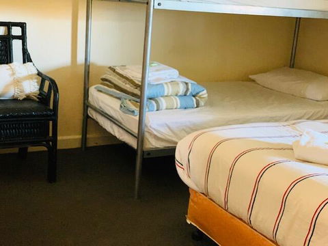 Kootingal Hotel - Timeshare Accommodation 1
