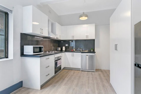 KOZYGURU ARNCLIFFE SYDNEY AIRPORT RENOVATED COTTAGE 3 BED HOUSE NAR232 - Timeshare Accommodation 1
