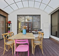 KOZYGURU Belrose Modern Designer 2 Bed  FREE Parking - Timeshare Accommodation