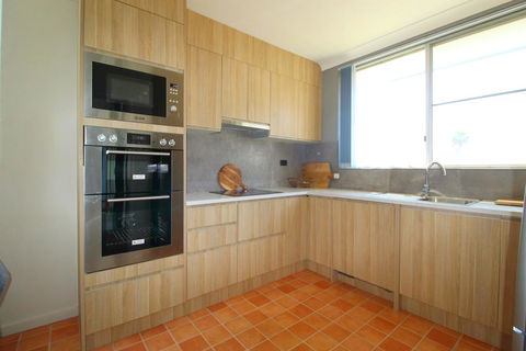 Main Stay 8, 1 Main Street - Timeshare Accommodation 1