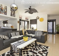 Marilyns Place Private  Spacious  Central - Timeshare Accommodation