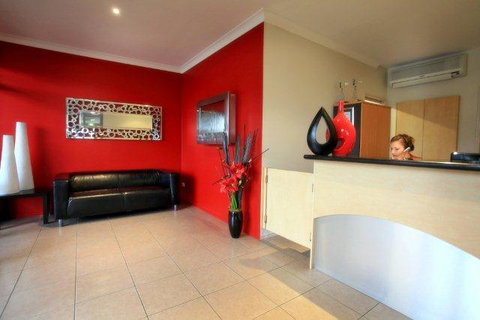 Mayfair Motel - Timeshare Accommodation 2