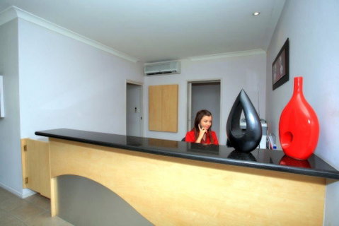 Mayfair Motel - Timeshare Accommodation 1