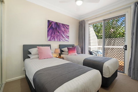 Mayfield Short Stay Apartments - Timeshare Accommodation 2