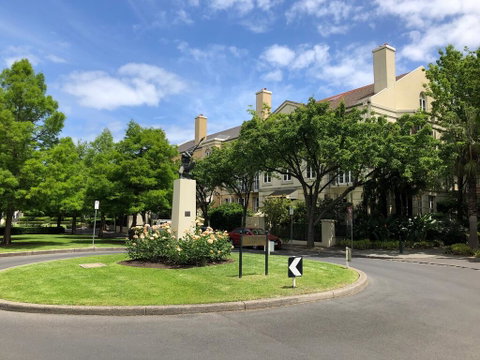 MCG, Rod Laver, City - Best Location In Melbourne - Timeshare Accommodation 3
