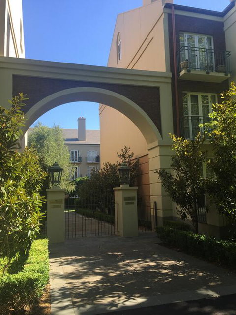 MCG, Rod Laver, City - Best Location In Melbourne - Timeshare Accommodation 0