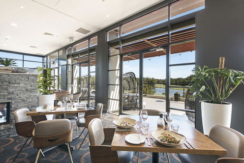 Mercure Kooindah Waters Central Coast - Timeshare Accommodation 1