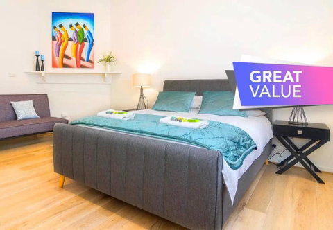 Minutes From The Beach, Shops And Parks! Free - Wifi - Nespresso - Netflix - Timeshare Accommodation 0