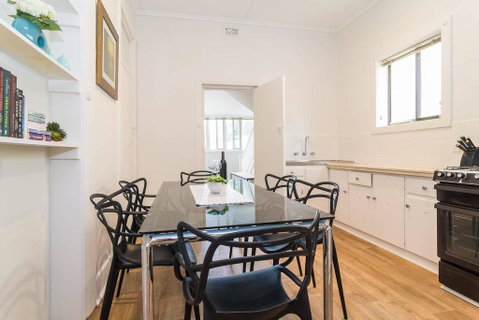 Minutes From The Beach, Shops And Parks! Free - Wifi - Nespresso - Netflix - Timeshare Accommodation 2
