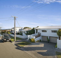 Minutes walk to Peregian Beach and surf - Unit 1/28 Pelican Street - Timeshare Accommodation
