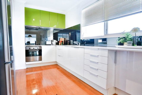 Mont Albert 2 Bedrooms Morden House - Timeshare Accommodation 0