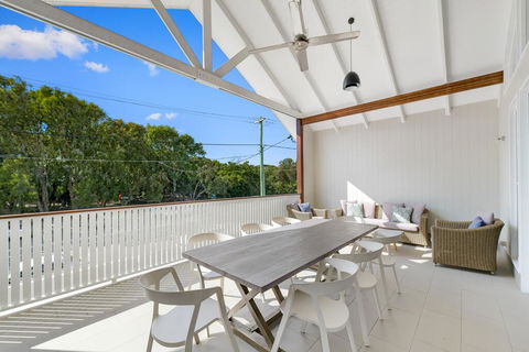Mudjimba Island Beach House - Timeshare Accommodation 2