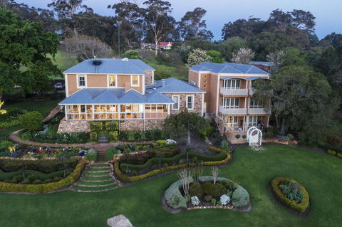 Grand Mercure Basildene Manor - Timeshare Accommodation 0