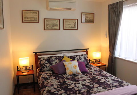 Jacaranda Hideaway Bed & Breakfast - Timeshare Accommodation 2