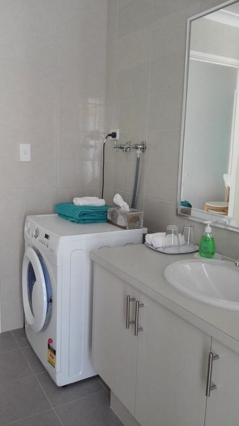 Alkimos Beach Cottage - Timeshare Accommodation 11