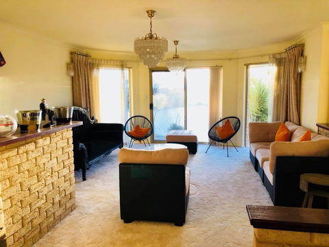 LA ANCHOR ON THE CANALS (MANDURAH) - Timeshare Accommodation 1