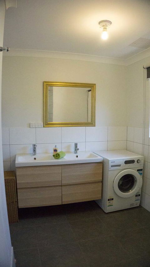 Relax, Bright & Airy Garden Villa - Timeshare Accommodation 23