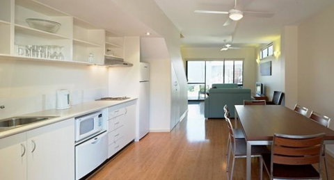 Footprints Preston Beach - Timeshare Accommodation 22