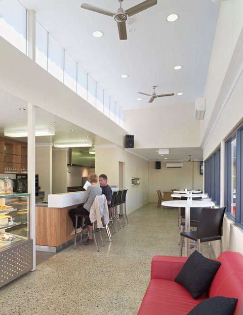 Footprints Preston Beach - Timeshare Accommodation 14