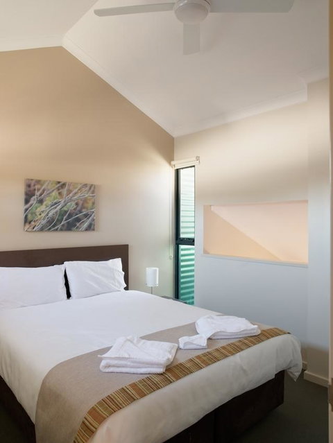 Footprints Preston Beach - Timeshare Accommodation 24