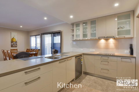 7 Kestrel Place - Timeshare Accommodation 6