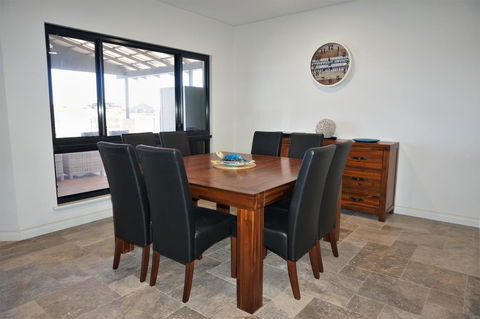 27 Corella Court - Timeshare Accommodation 5