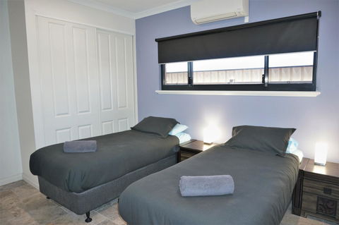 27 Corella Court - Timeshare Accommodation 8