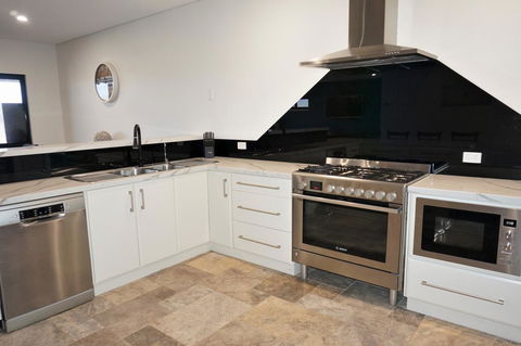 27 Corella Court - Timeshare Accommodation 4