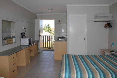 Ningaloo Coral Bay â€“ Bayview - Timeshare Accommodation 23