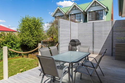 Rosehaven Cottage - Timeshare Accommodation 12