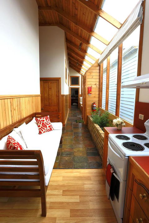 @ The Beach & Not Quite @ The Beach Holiday Cottages - Stanley - Timeshare Accommodation 11