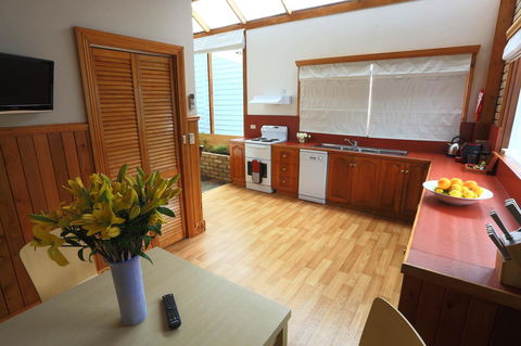 @ The Beach & Not Quite @ The Beach Holiday Cottages - Stanley - Timeshare Accommodation 16