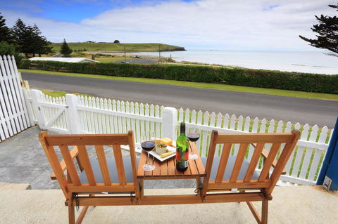 @ The Beach & Not Quite @ The Beach Holiday Cottages - Stanley - Timeshare Accommodation 7