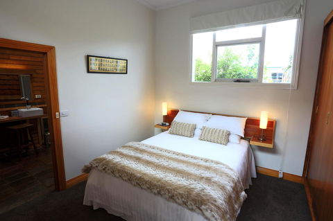@ The Beach & Not Quite @ The Beach Holiday Cottages - Stanley - Timeshare Accommodation 12