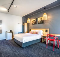 Nightcap at Gateway Hotel