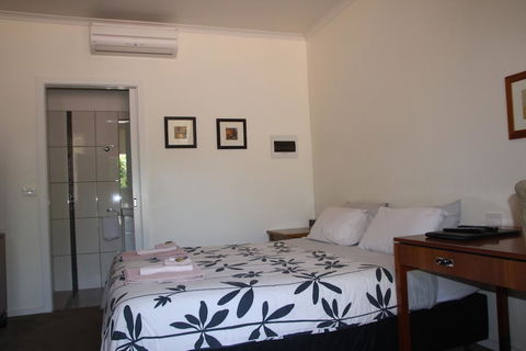 Norwood House Motel & Receptions - Timeshare Accommodation 3