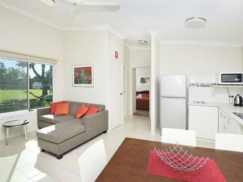 NRMA Eastern Beach Holiday Park - Timeshare Accommodation 3