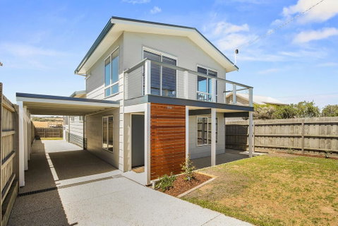 Ocean Chill 10 Minutes Drive To Phillip Island, Pet Friendly Family Home Sleeps 8 - Timeshare Accommodation 0