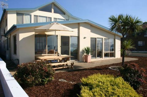 On Casey's - Timeshare Accommodation 1