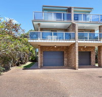 One Street from Main Beach - Timeshare Accommodation