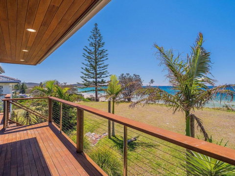 Pacifica 1 - On The Beach At Brooms Head - Timeshare Accommodation 0