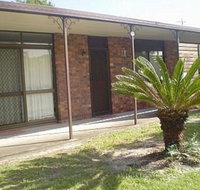 Pet friendly lowset home with room for a boat Wattle Ave Bongaree - Timeshare Accommodation