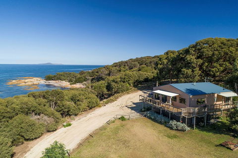 Pine Scrub Beach House - Timeshare Accommodation 0