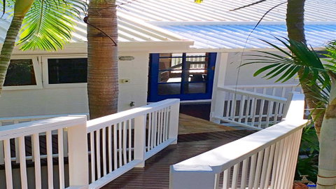 Pineapple House Whitsundays - Timeshare Accommodation 3